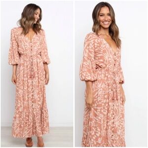 Petal & Pup Womens Katerina Maxi Dress Size 2 Abstract Floral Boho Flowy